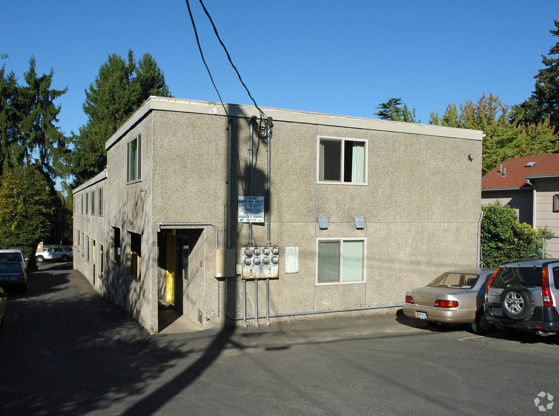Building Photo - 1925 Harris St