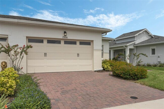 Building Photo - 2506 Datura Lp