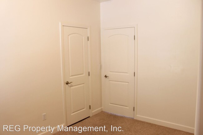 Building Photo - 3 br, 3 bath House - 491 N. Chorro Street