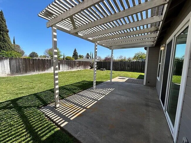 Foto del edificio - single-family home located in a cul-de-sac