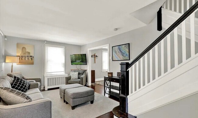 Foto del edificio - 813 N Franklin St