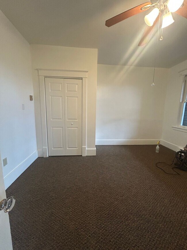 Foto del edificio - 607 S 24th St