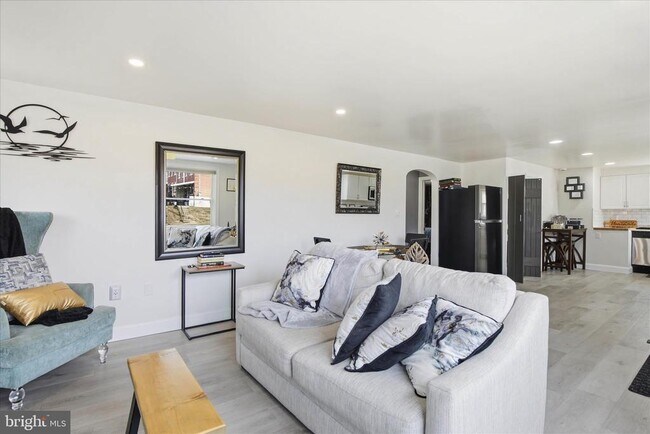 Foto del edificio - 1058 St Joseph St