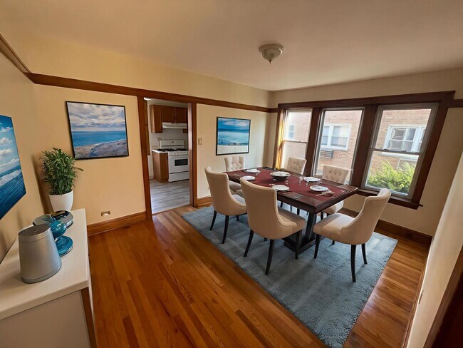 Foto del edificio - 5056 W Henderson St