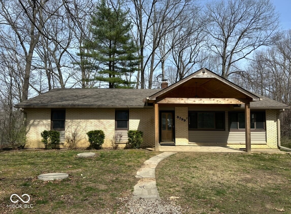 Primary Photo - 8299 N Lasalle Rd