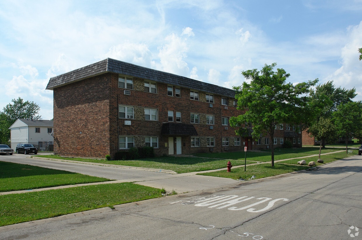 Primary Photo - 7191 Astor Ave