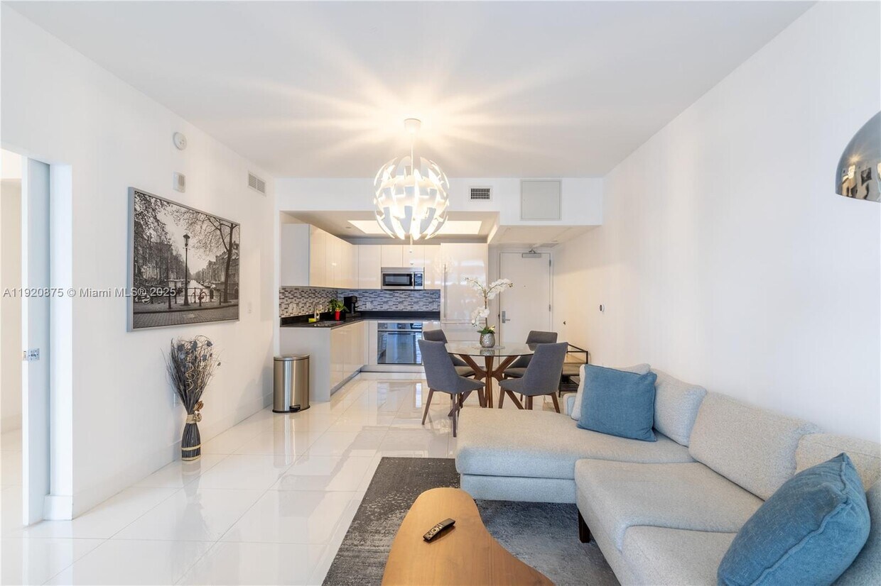 Foto principal - 1010 Brickell Ave