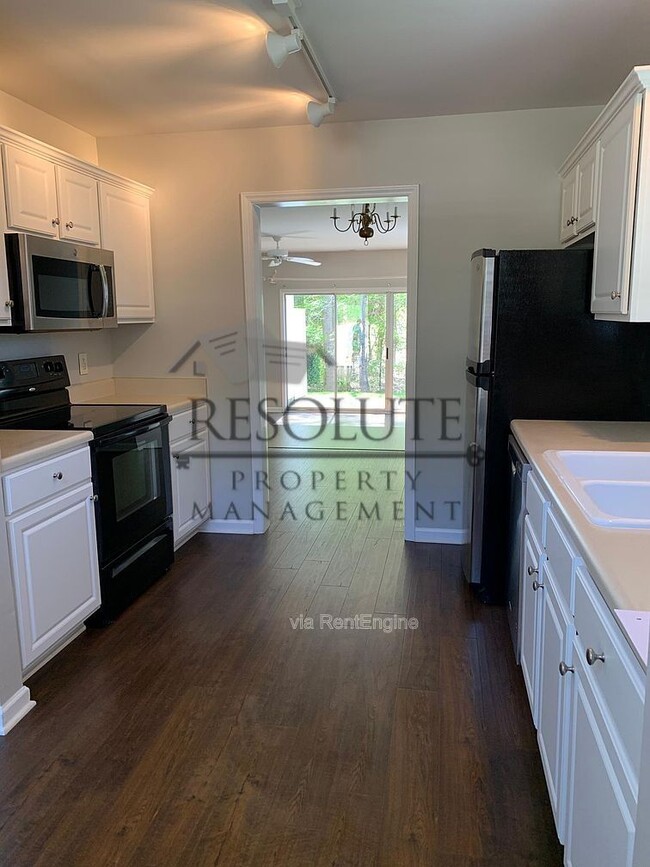 Building Photo - 209 Harris Rd