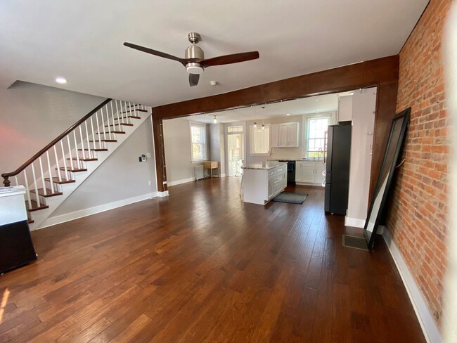 Foto del edificio - Amazing 3 BR 1.5 BA home in Lancaster City