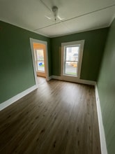 Building Photo - 82 Maple St