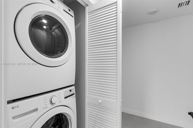 Foto del edificio - 26103 SW 145th Ave