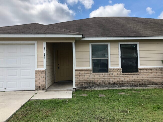 Foto del edificio - 13019 O'Connor Cove