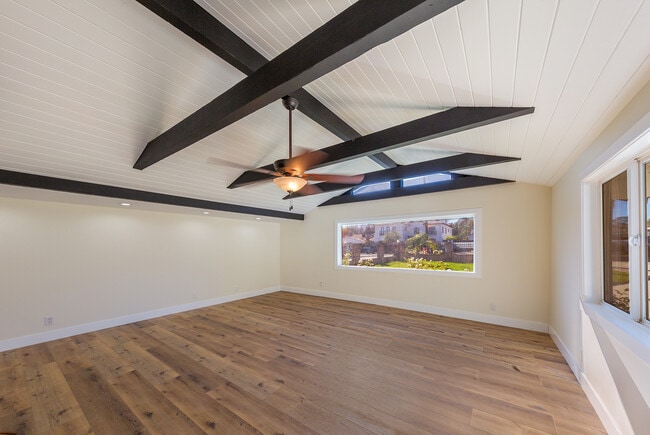 Building Photo - 23105 Dolorosa St