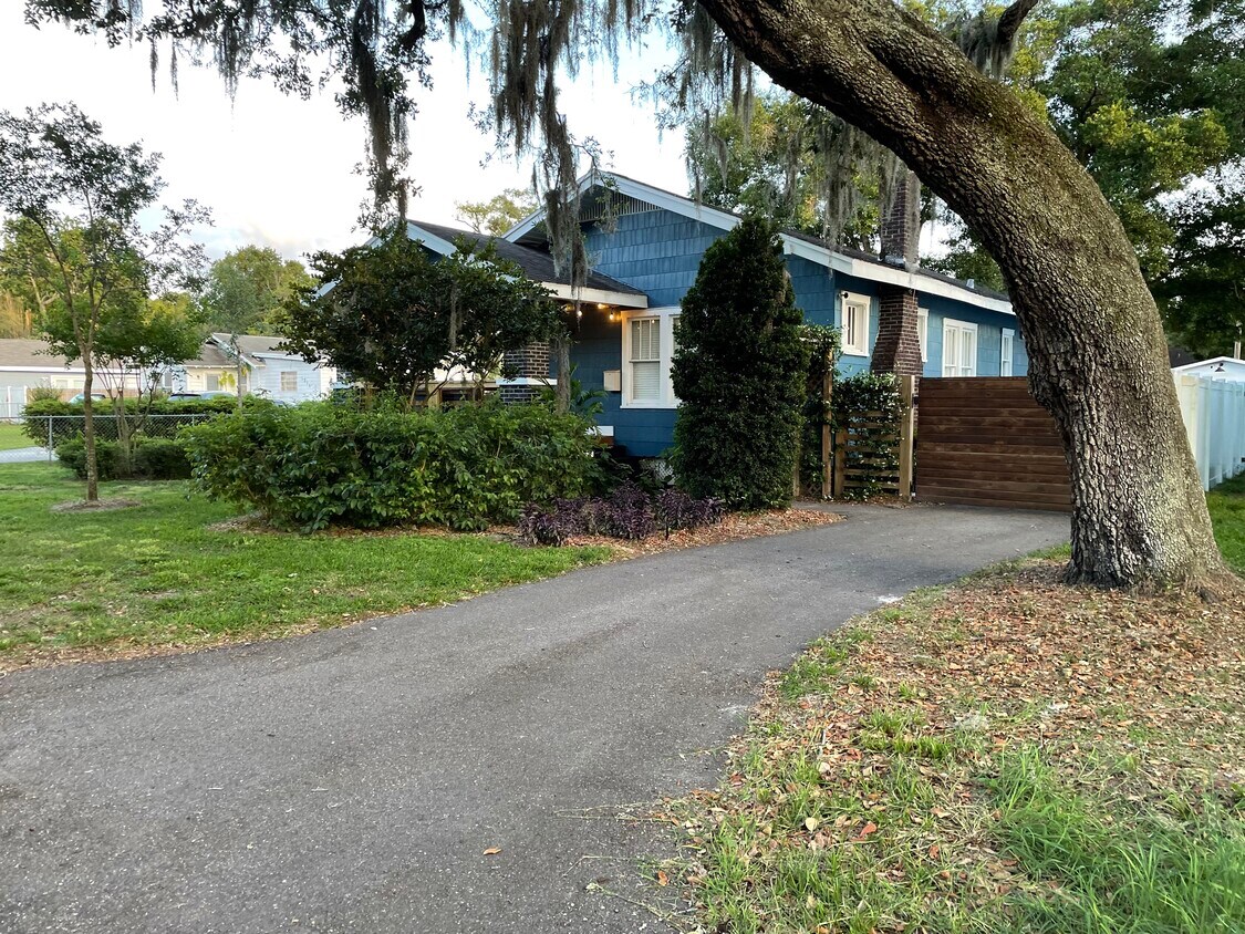 1209 E McBerry St, Tampa, FL 33603 House Rental in Tampa, FL