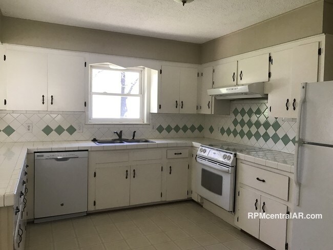 Foto del edificio - 1304 Kellogg Acres Rd