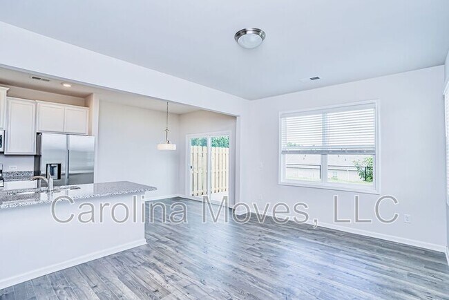 Foto del edificio - 4 Apricot Ln