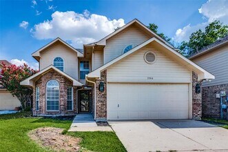 Building Photo - 2916 Renaissance Cir