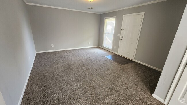 Building Photo - 4424 Bonnell Dr NW