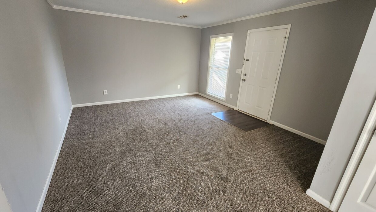 Primary Photo - 4424 Bonnell Dr NW