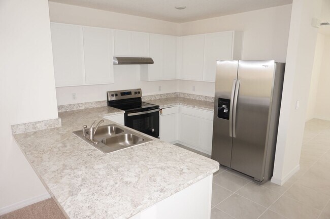 Foto del edificio - Newer Home 3/2 Steps from Champions Gate