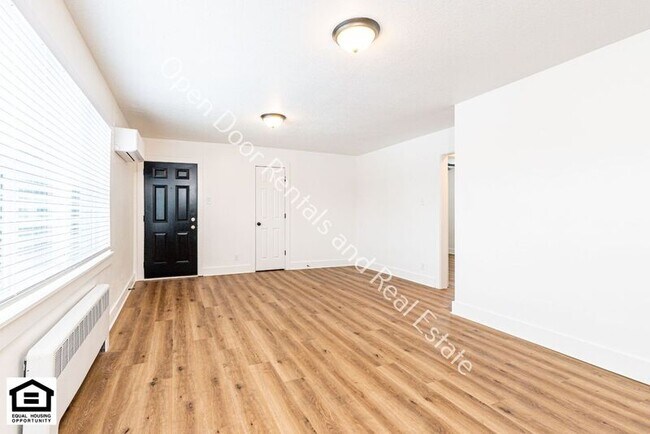 Foto del edificio - 1823 Griswold Dr