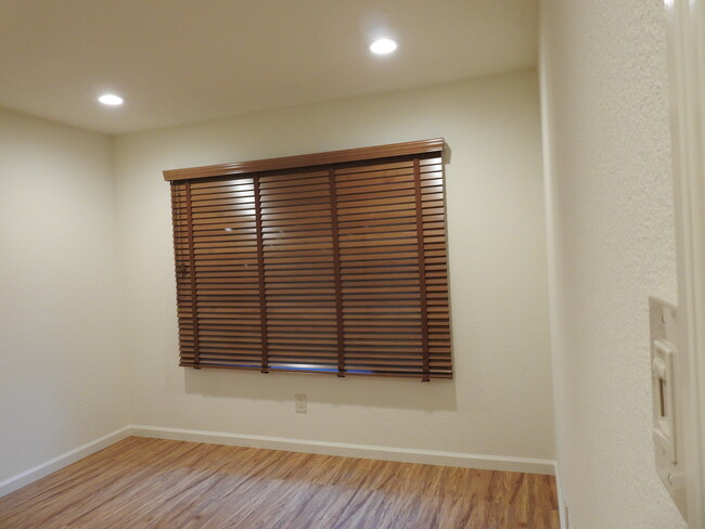 Foto del edificio - 3821 Barrett Ave