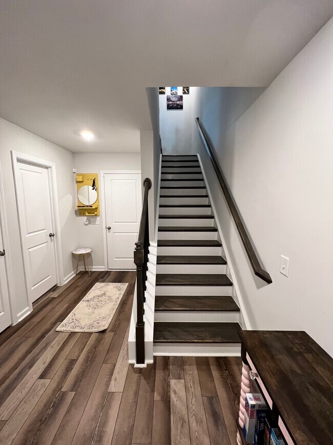 Foto del edificio - 2529 Laurel Valley Way