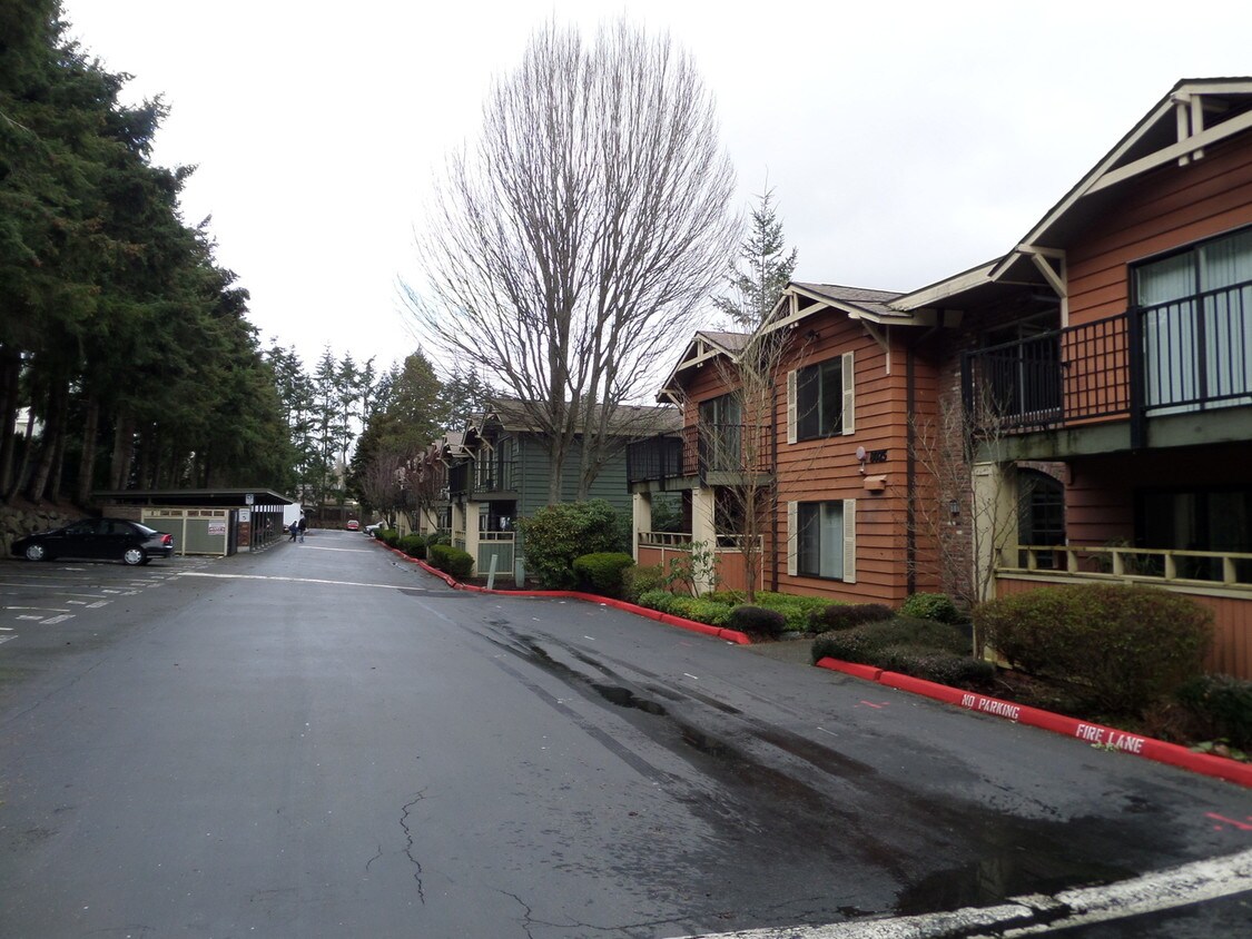Foto principal - 8021 234th St SW