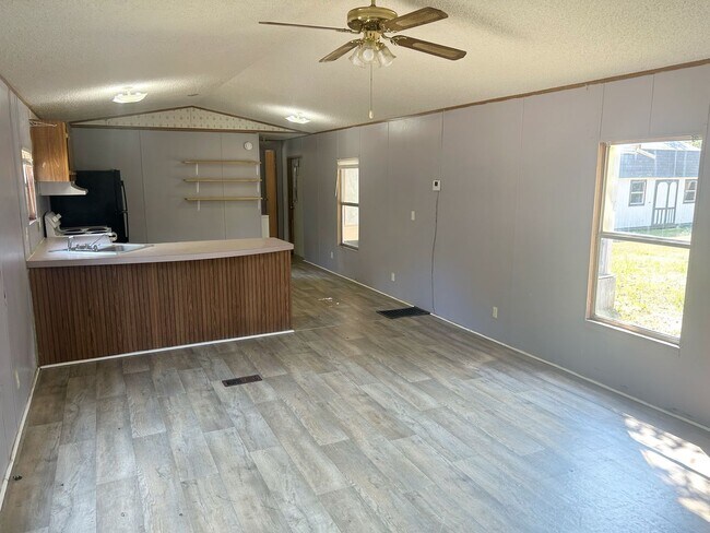 Foto del edificio - Mobile Home for Rent