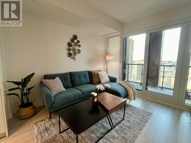 Photo du bâtiment - 238-2238 Simcoe St
