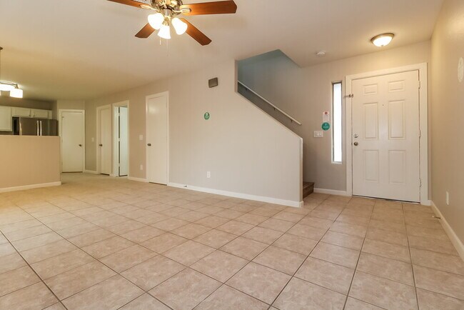 Foto del edificio - 12329 W Windrose Dr
