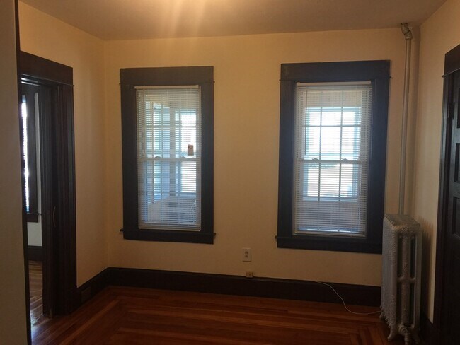 Foto del edificio - 24 Elmwood Ave