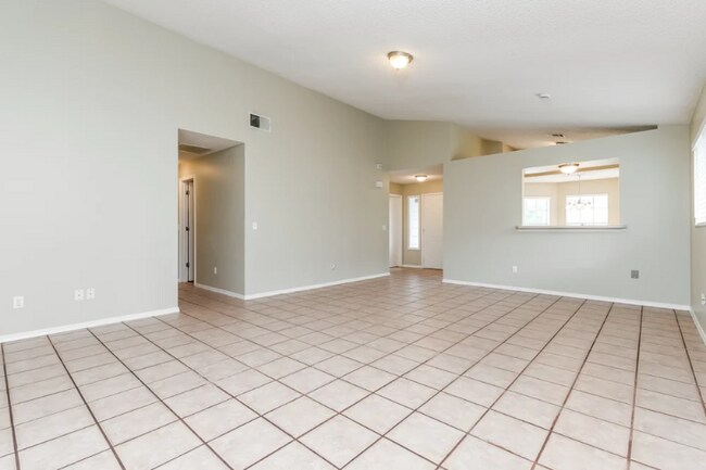 Foto del edificio - 13039 Baltimore Woods Ln