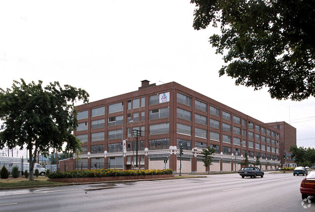 Foto del edificio - West End Lofts