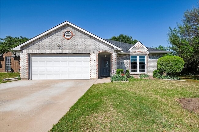 Photo - 6304 Brookcrest Drive Unit House