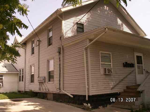 Primary Photo - 310-312 Homewild Ave