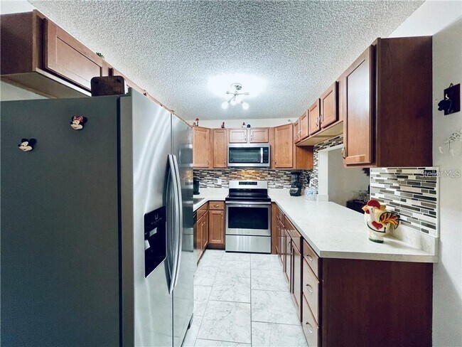 Foto del edificio - 1723 Pine Ridge Rd