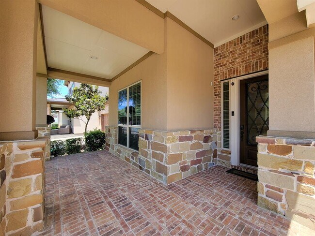 Foto del edificio - 715 Charleston Heights Ln