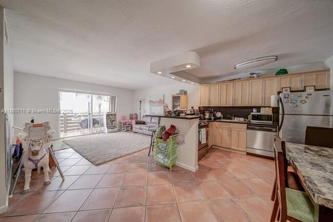 Foto del edificio - 7477 SW 82nd St