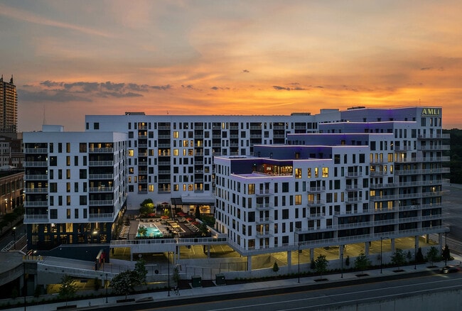 AMLI Atlantic Station - AMLI Atlantic Station Apartments