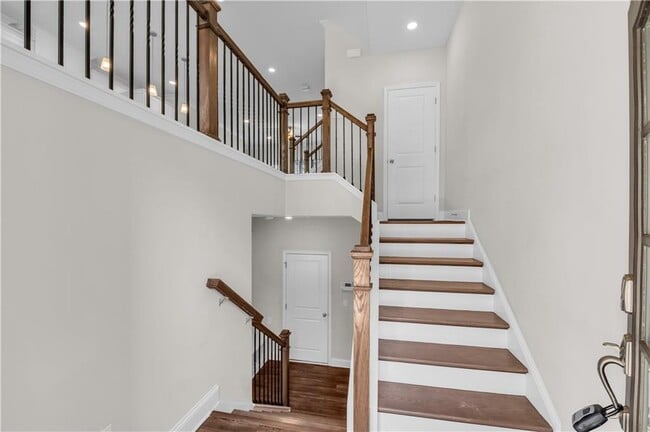 Building Photo - 3876 Via Cima Ln