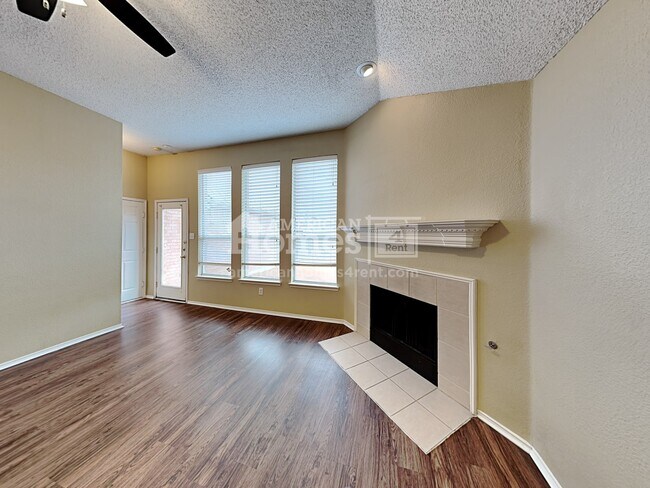 Building Photo - 7090 Chinquapin Drive