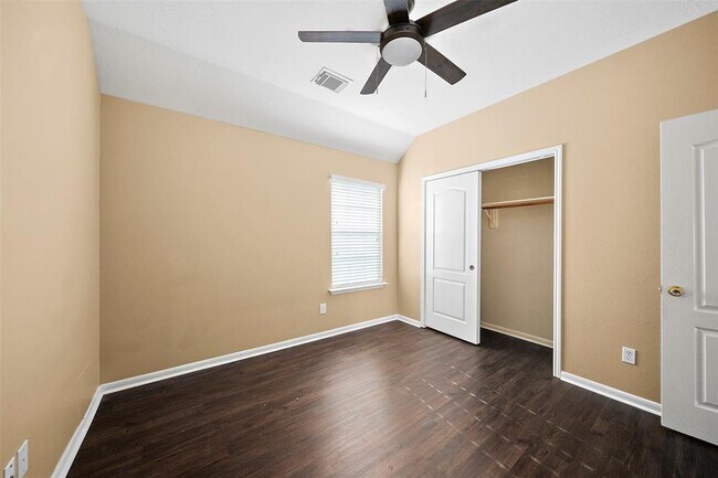 Foto del edificio - 8301 Seagull Ln