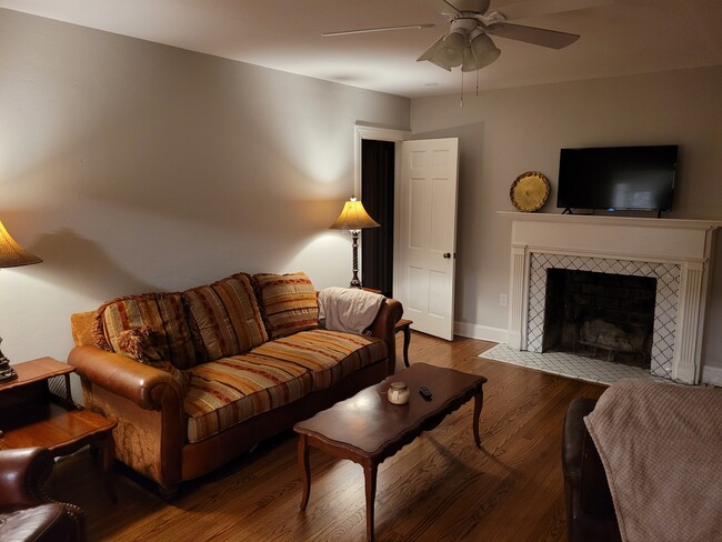 Foto del edificio - 509 Hickory St SE
