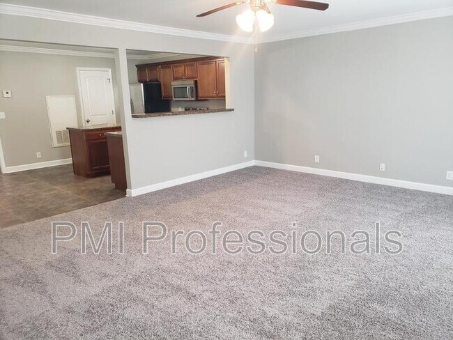 Building Photo - 609 Bonneville Ln