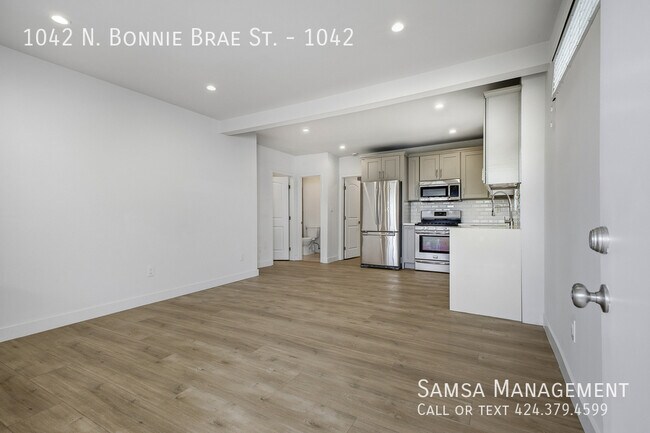 Foto del edificio - 1042 N Bonnie Brae St