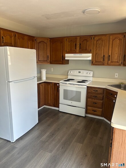 Building Photo - 69 Ridge Rd