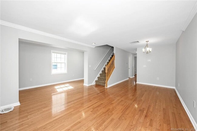 Building Photo - 28 3rd St