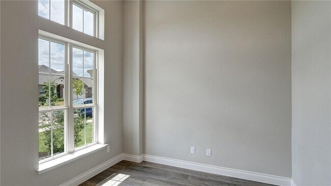 Building Photo - 531 Field Corn Ln