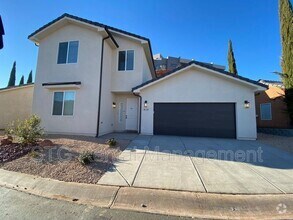 Building Photo - 840 Twin Lakes Dr